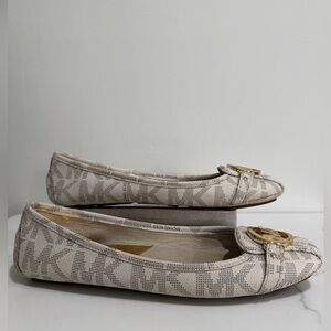 Michael Kors Size9 Cream and Gold Flats
